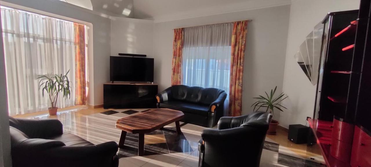 Nikolux Apartman Hajdúszoboszló Exteriör bild