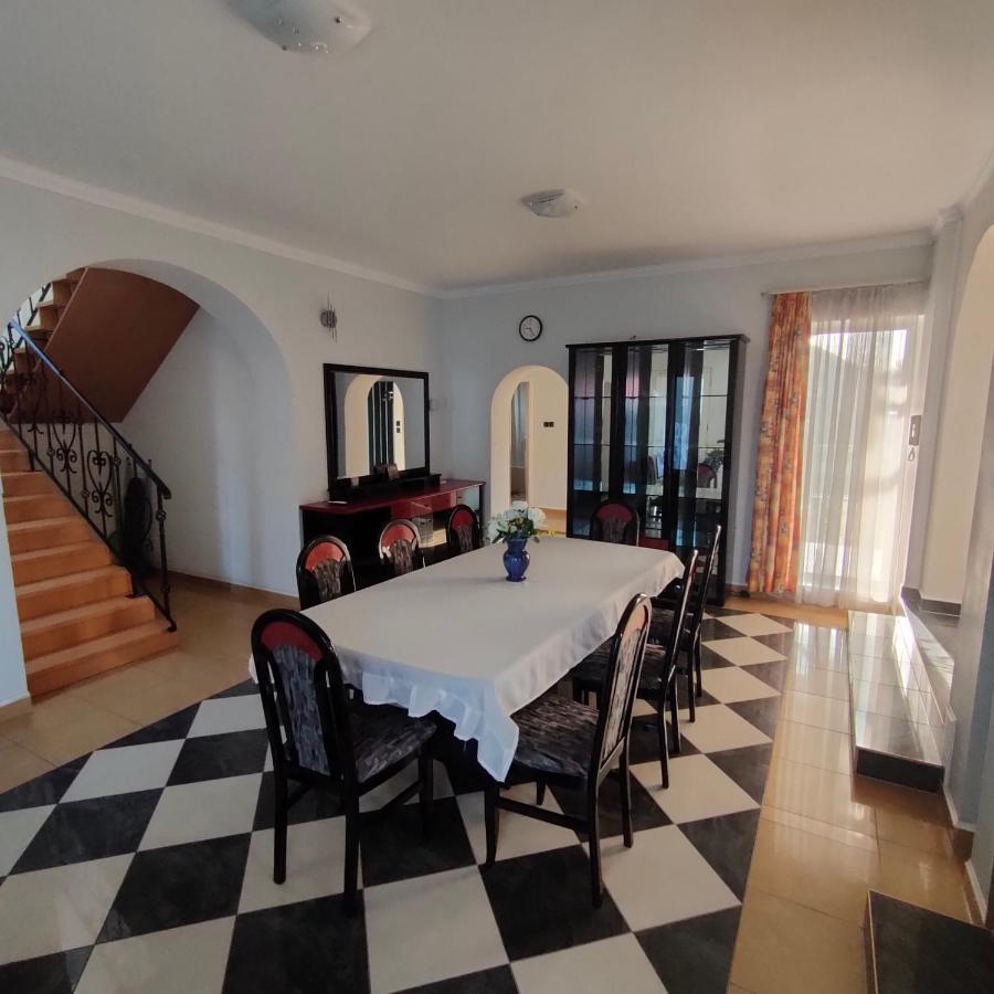 Nikolux Apartman Hajdúszoboszló Exteriör bild