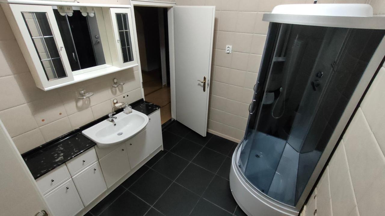 Nikolux Apartman Hajdúszoboszló Exteriör bild