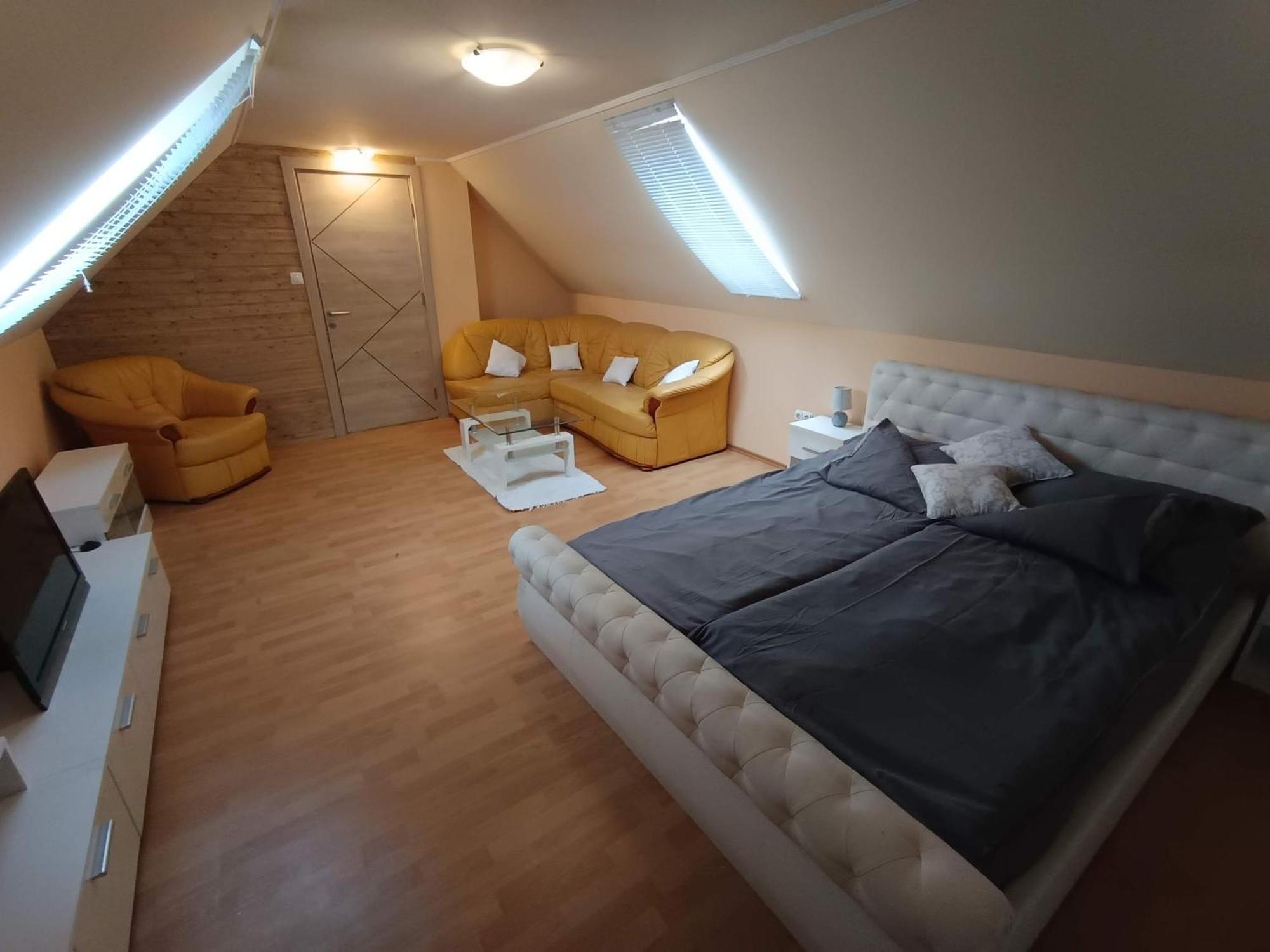 Nikolux Apartman Hajdúszoboszló Exteriör bild